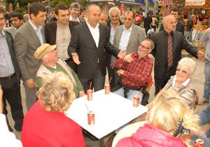 Mevlüt Çavuşoğlu'ndan ısınma turları